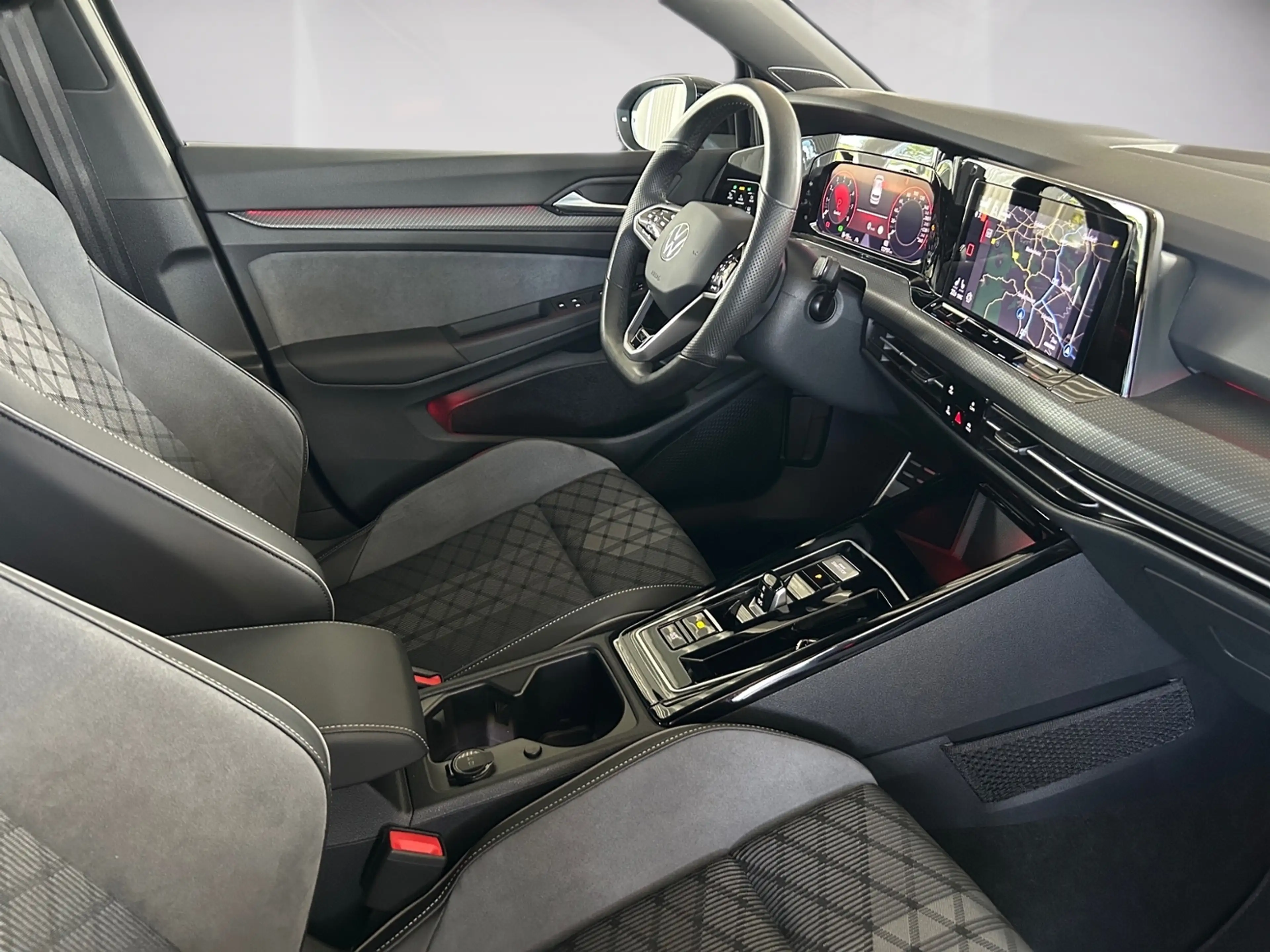 Volkswagen Golf R -Line Black Style 1.5 TSI DSG MATRIX AZV NAVI — photo 10