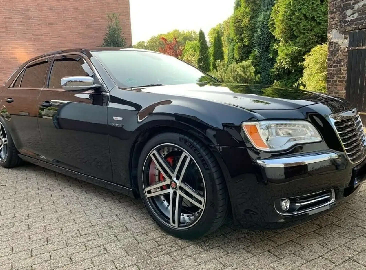 Chrysler 300C Schwarz - 1