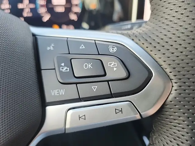 Volkswagen Golf view 14