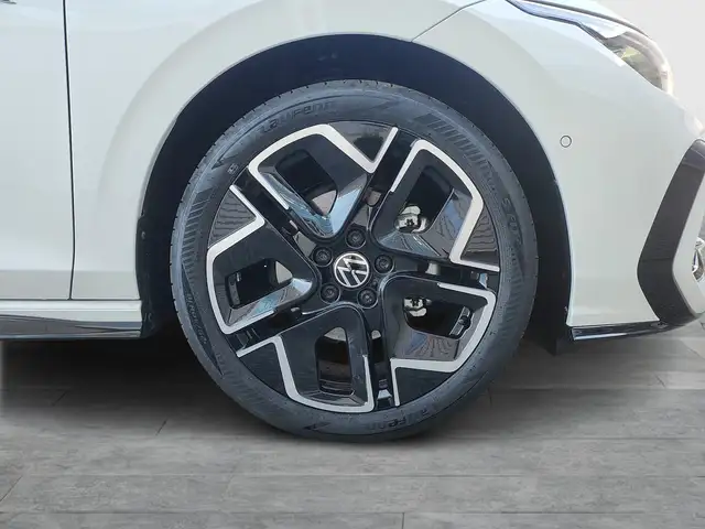 Volkswagen Golf view 7