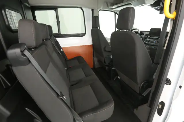 Ford Transit view 3