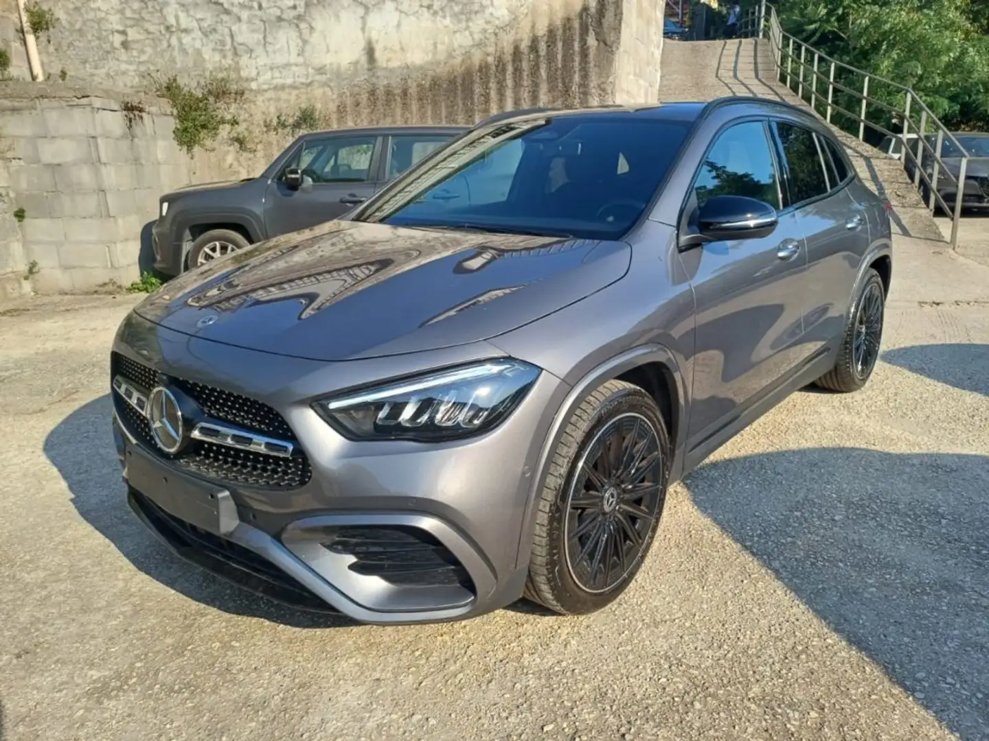 Mercedes-Benz GLA 200 D AMG PREMIUM PACK NIGHT 150CV AUTO PACK LUCI "20 Gris - 1