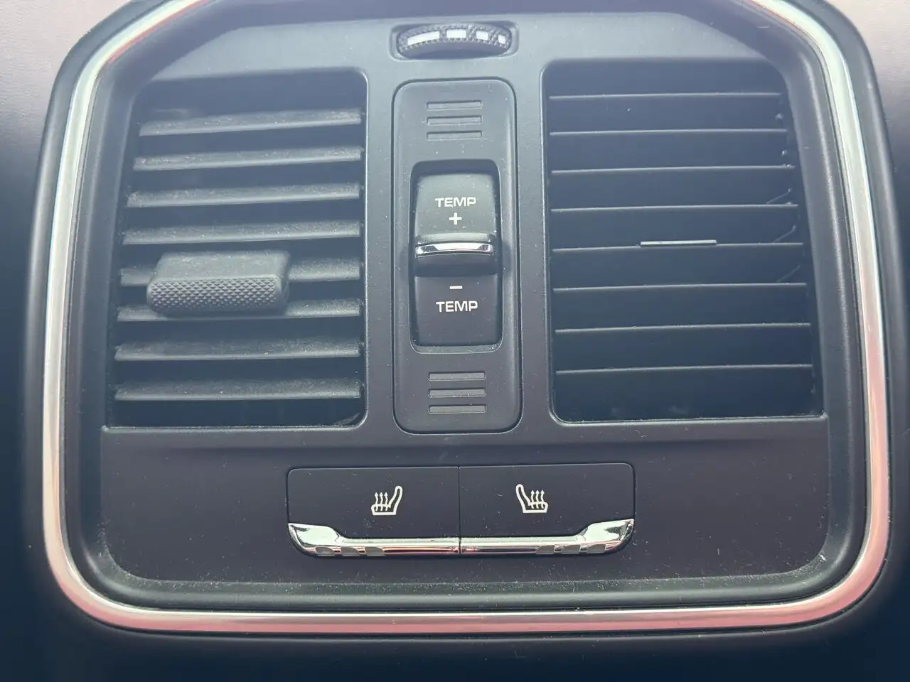 Porsche Macan снимка Porsche Macan