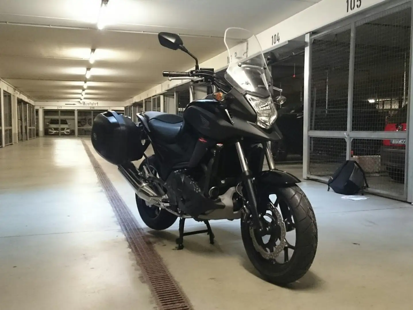 Honda NC 750 NC 750 X Schwarz - 1