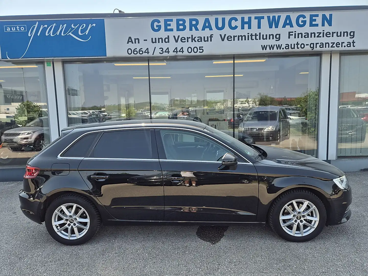 Audi A3 SB 2,0 TDI quattro Intense Schwarz - 1