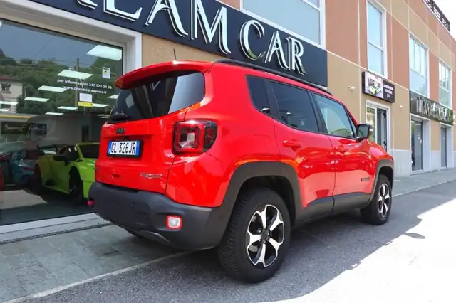 Jeep Renegade view 5