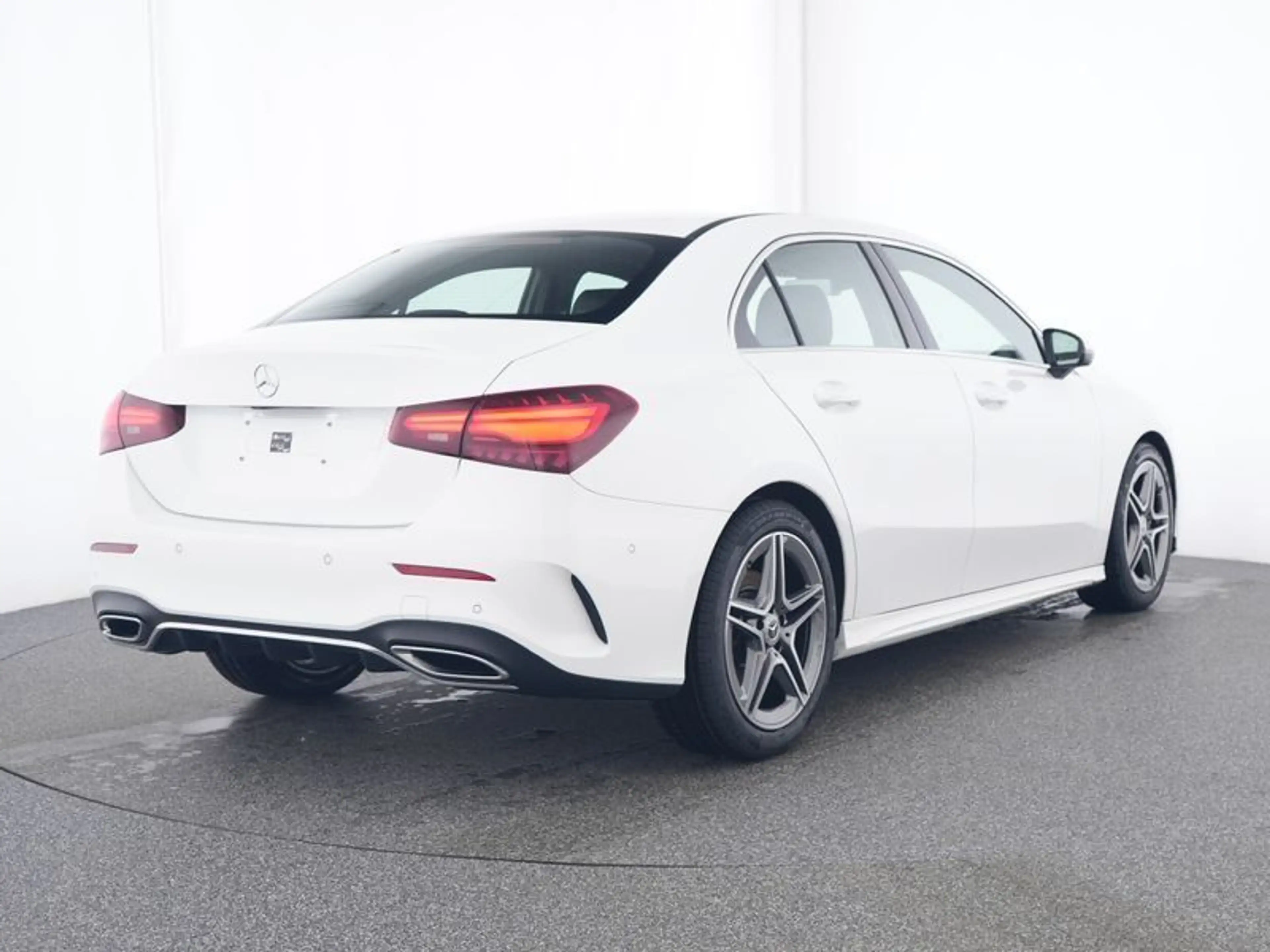 Mercedes-Benz A 200 Limo AMG-ADVANCED LED PTS KAMERA WINTER 18 — photo 4