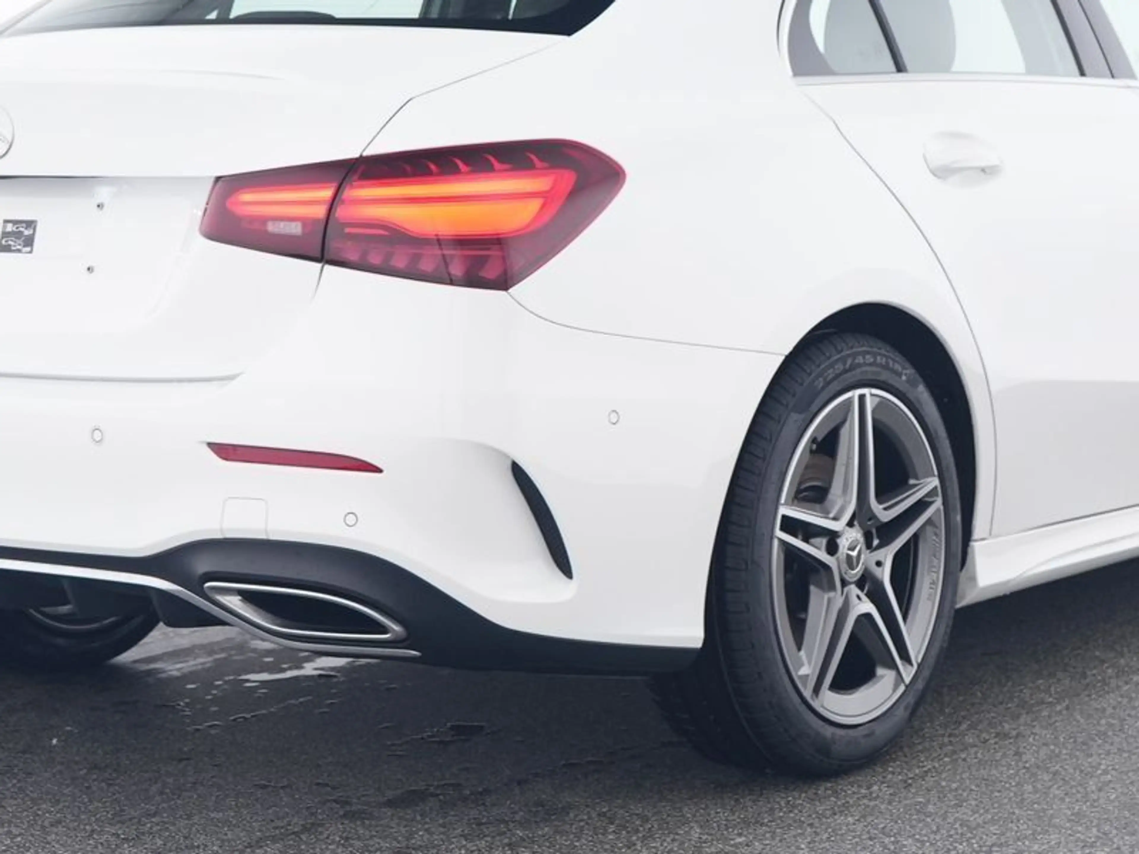 Mercedes-Benz A 200 Limo AMG-ADVANCED LED PTS KAMERA WINTER 18 — photo 5