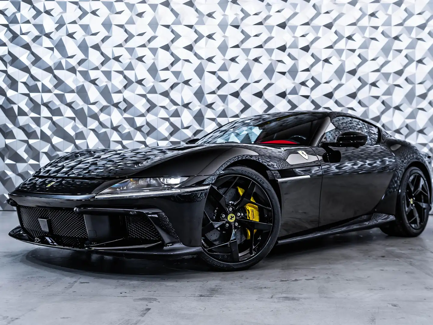 Ferrari 12 Cilindri * Lift* Carbon-Lenkrad* Massage* Schwarz - 1