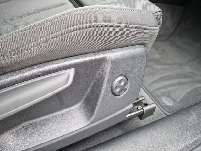 Audi Q5 40 TDI quattro * S-LINE * PANORAMADACH Ansicht 23