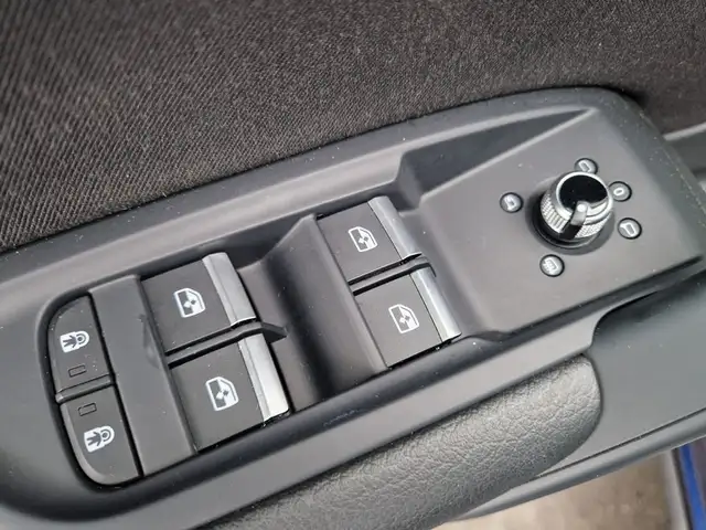 Audi Q5 40 TDI quattro * S-LINE * PANORAMADACH Ansicht 36