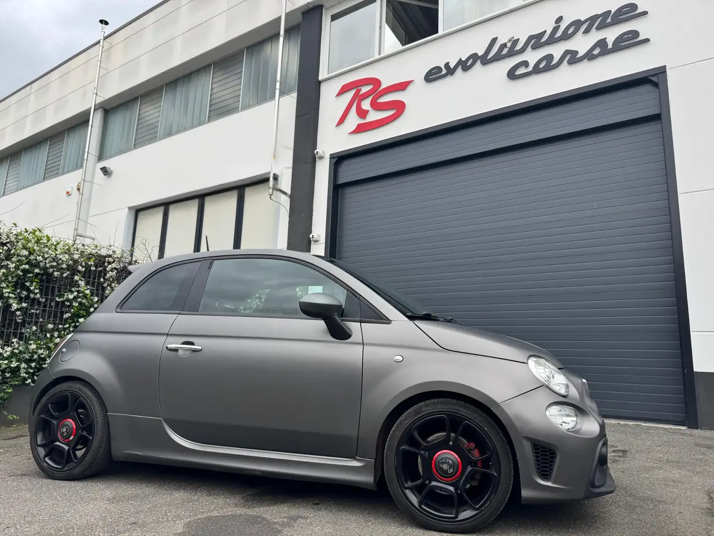 Abarth 595 595 1.4 16v t. t-jet turismo 160cv E6 Grau - 1