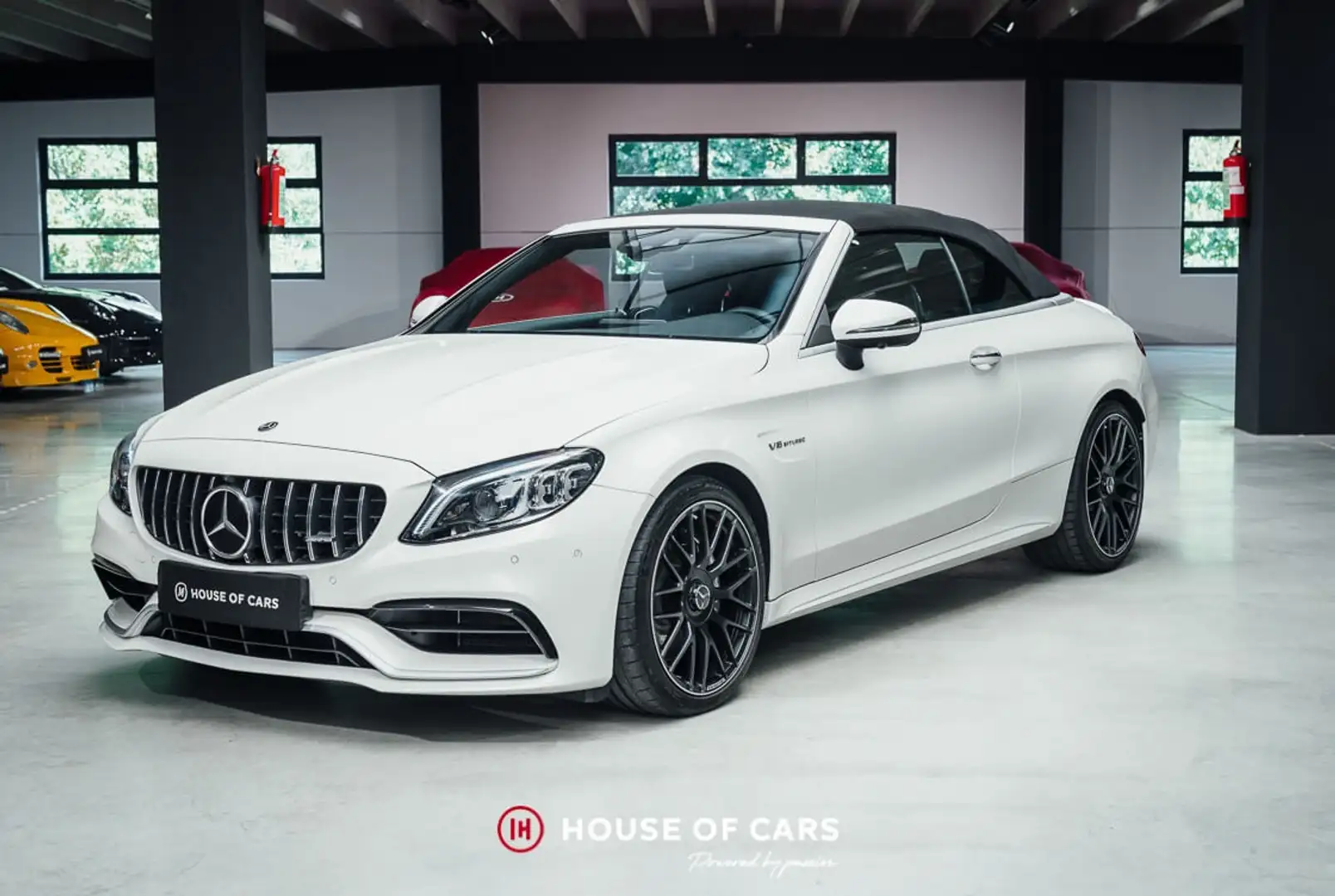 Mercedes-Benz C 63 AMG ( A205 ) CABRIOLET LOW MILEAGE - AS NEW Blanc - 2