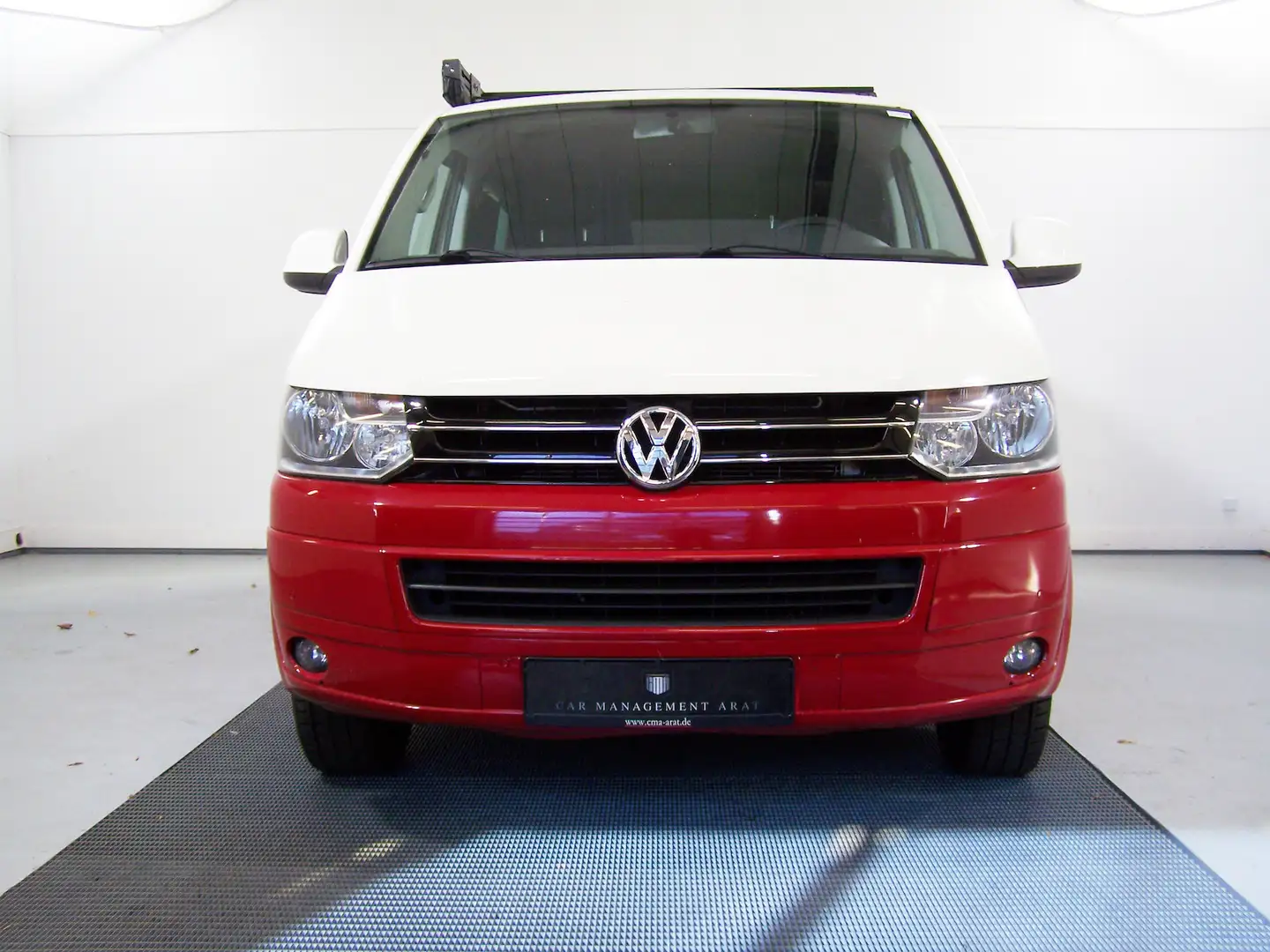 Volkswagen T5 Transporter 1.9 TDI WOHNM UMABAU BETT+SCHRANK Rot - 2
