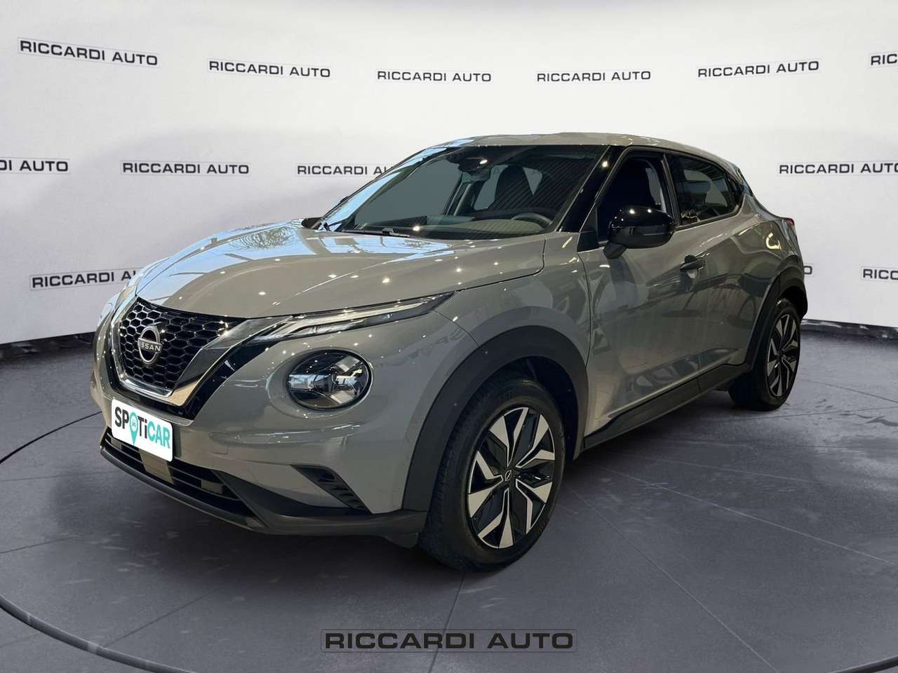 Nissan Juke 2ª serie 1.0 DIG-T 114 CV DCT Acenta