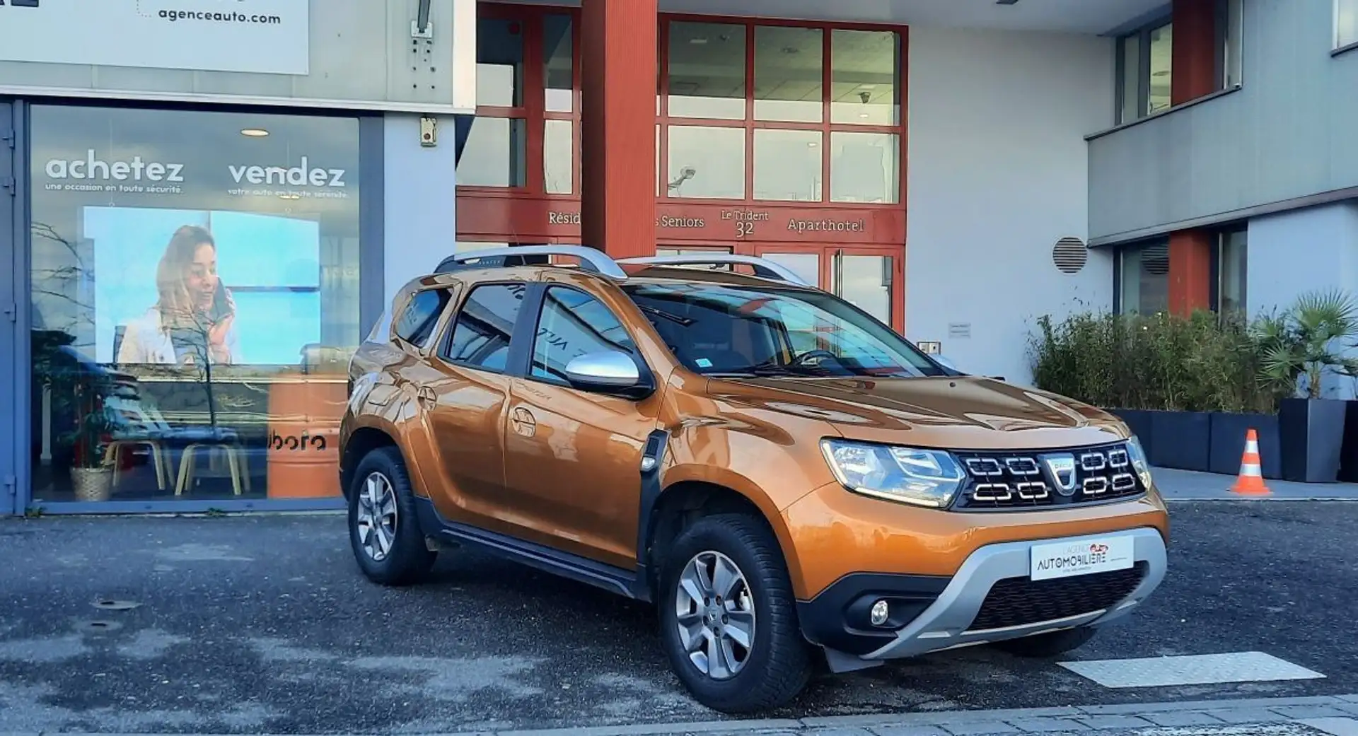 Dacia Duster 1.0 Eco-G PRESTIGE 4X2 100CH Gold - 1