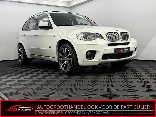 BMW X5 xDrive40d High Executive Panoramadak, Camera, Lede