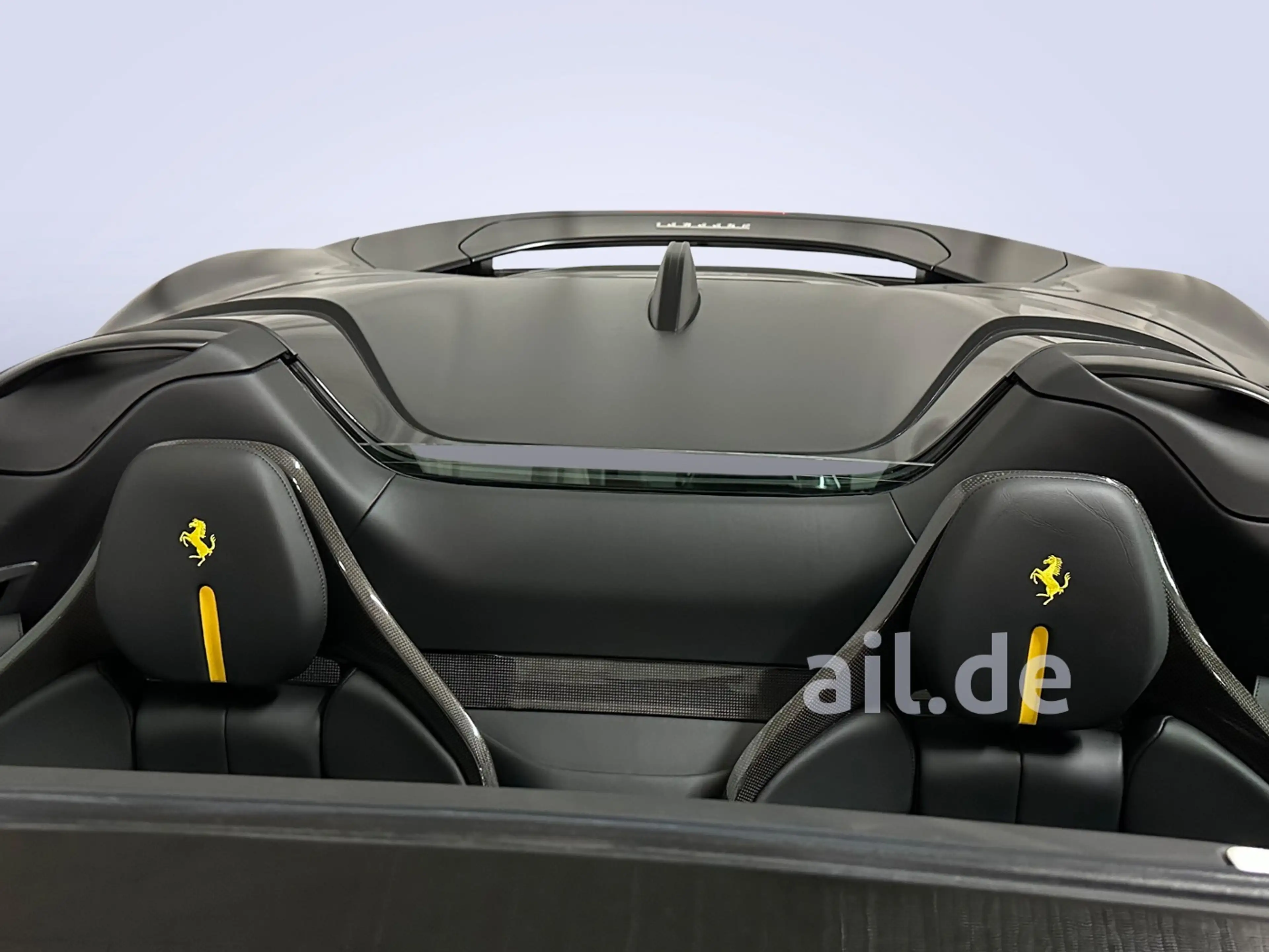 Ferrari SF90 Spider Nero Opaco Carbon PACK Racing Seat — photo 4