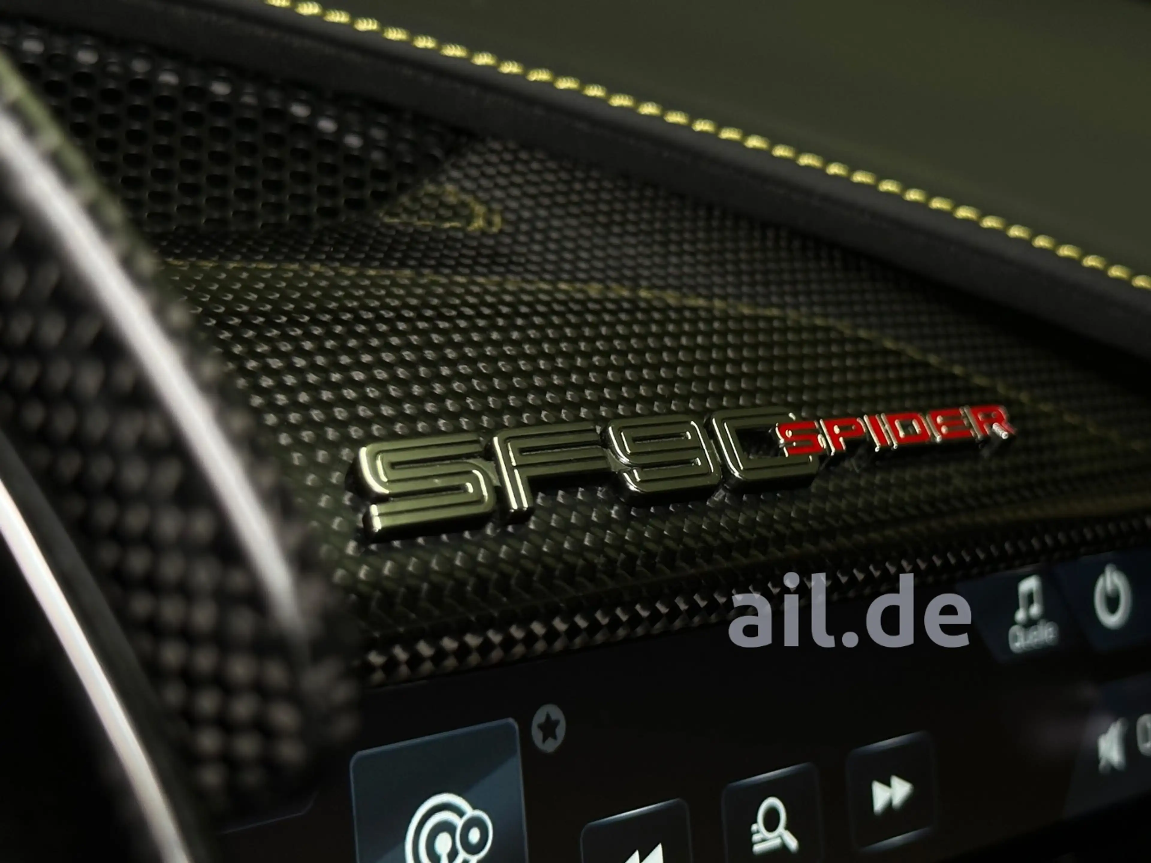 Ferrari SF90 Spider Nero Opaco Carbon PACK Racing Seat — photo 7