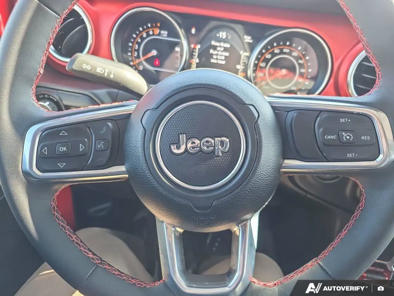 Jeep Gladiator photo Jeep Gladiator