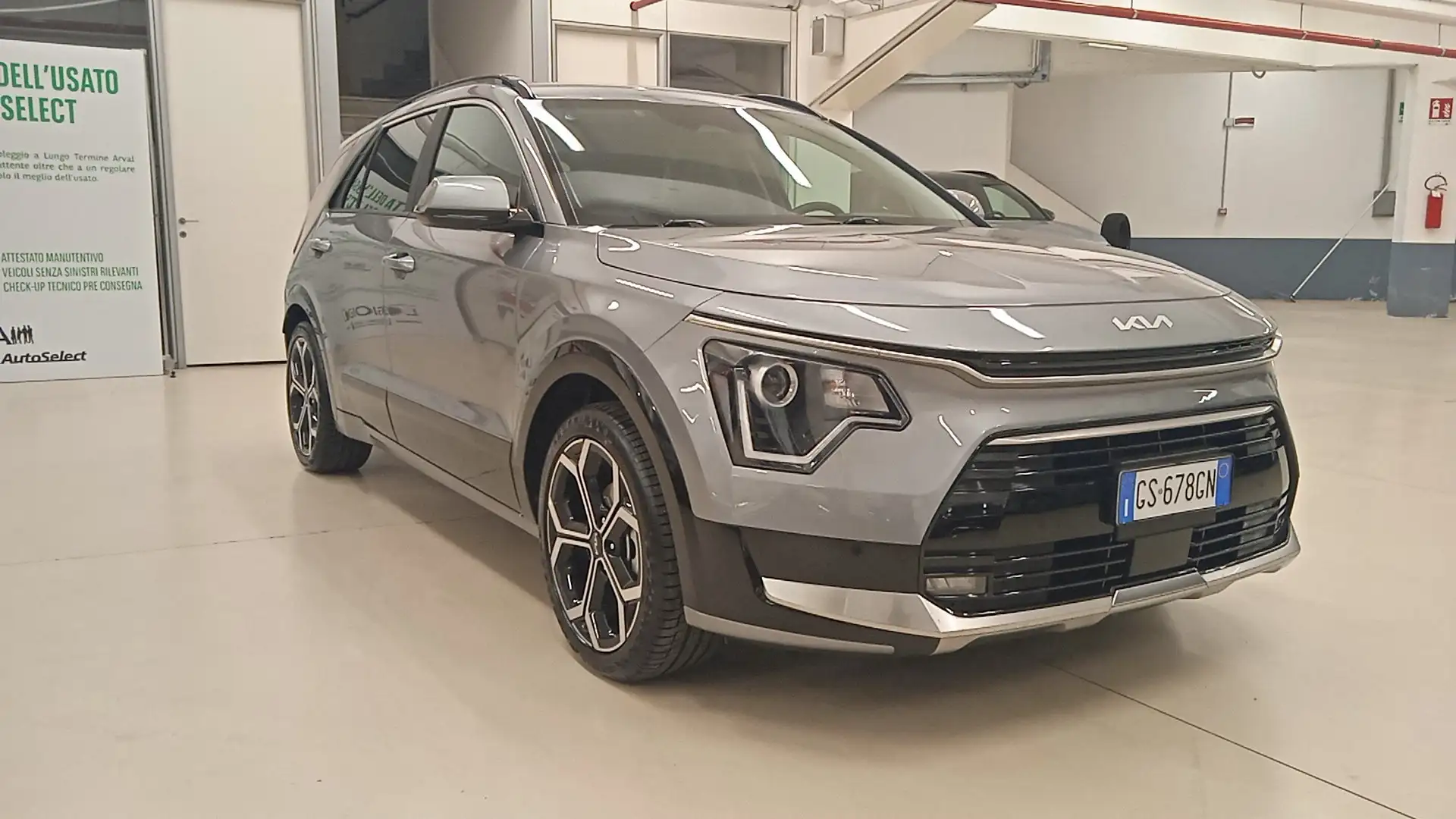 Kia Niro 1.6 GDi Hybrid Style Gris - 1