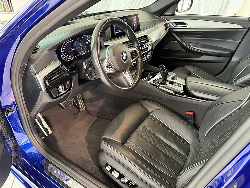 BMW 550 i xDrive -  Indiv. Carbon -  HUD - Pano - 360° ... — photo 10