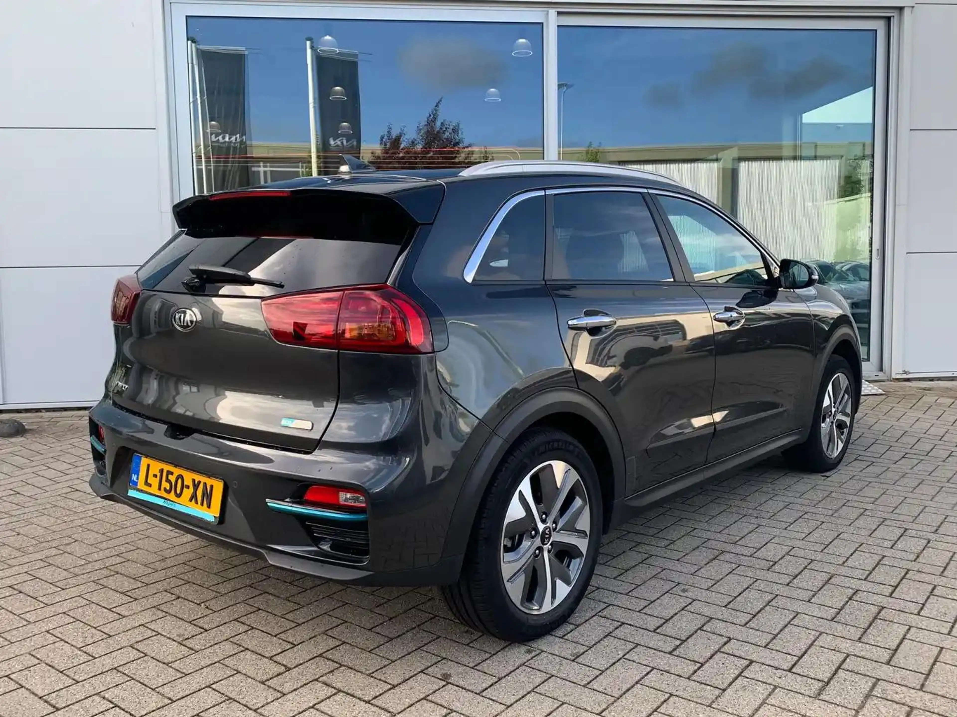 Kia e-Niro ExecutiveLine 64 kWh | Stoel en stuurverwarming | — photo 4
