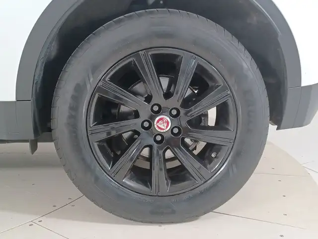 Jaguar E-Pace view 9