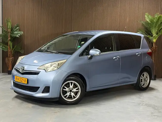 Toyota Verso-S 1.3 VVT-i Aspiration