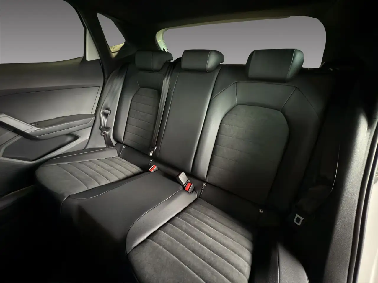 SEAT Ibiza 2025 — фото 13