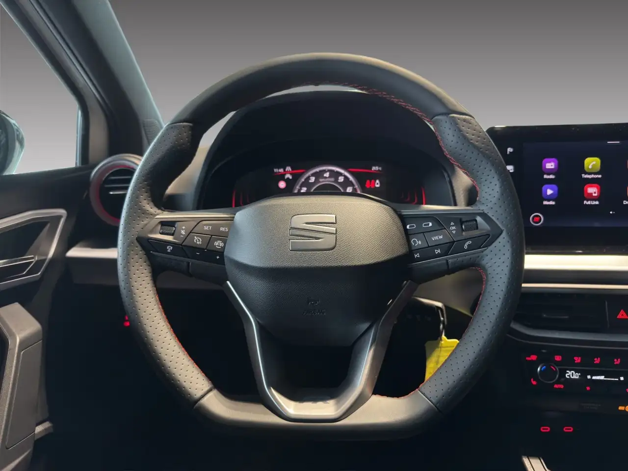 SEAT Ibiza 2025 — фото 11