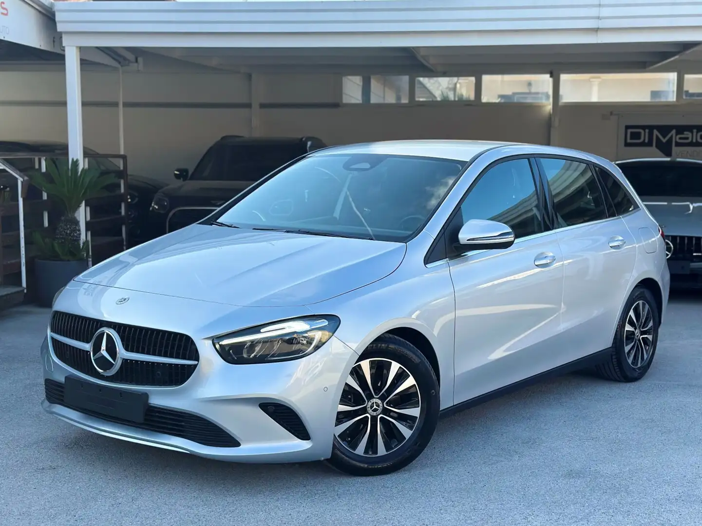 Mercedes-Benz B 180 B 180 d Automatic Advanced Argent - 1