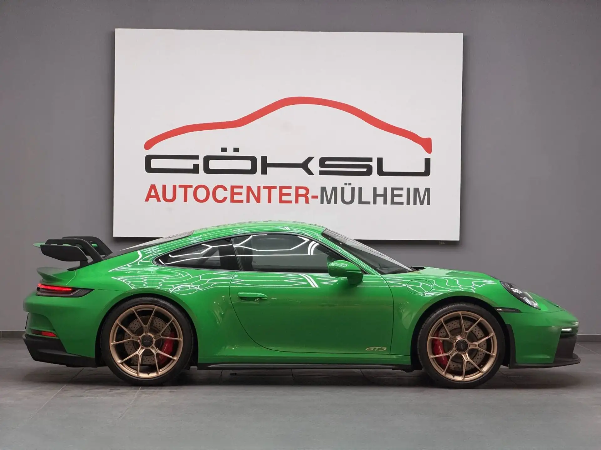 포르쉐 Porsche 911 911 GT3 2023 초록 사진 4