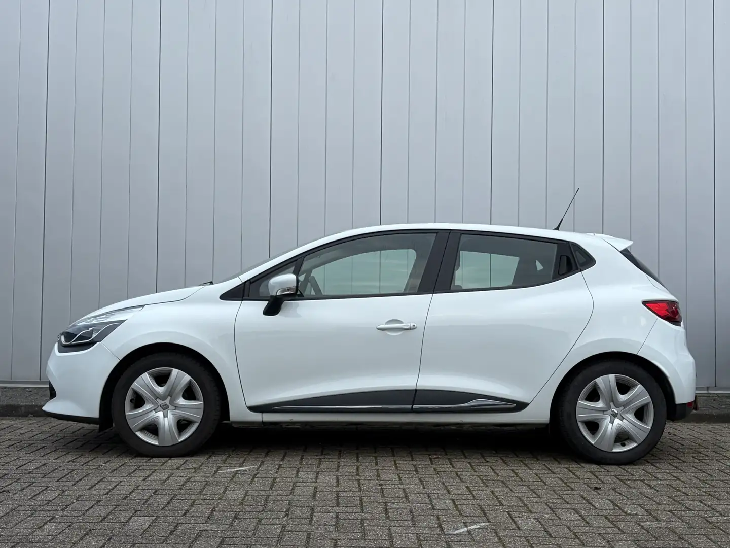 Renault Clio 1.2 Authentique Navi Trekhaak Airco Cruise Control Blanc - 2