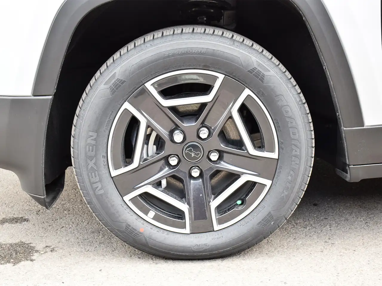 Jeep Cherokee снимка Jeep Cherokee