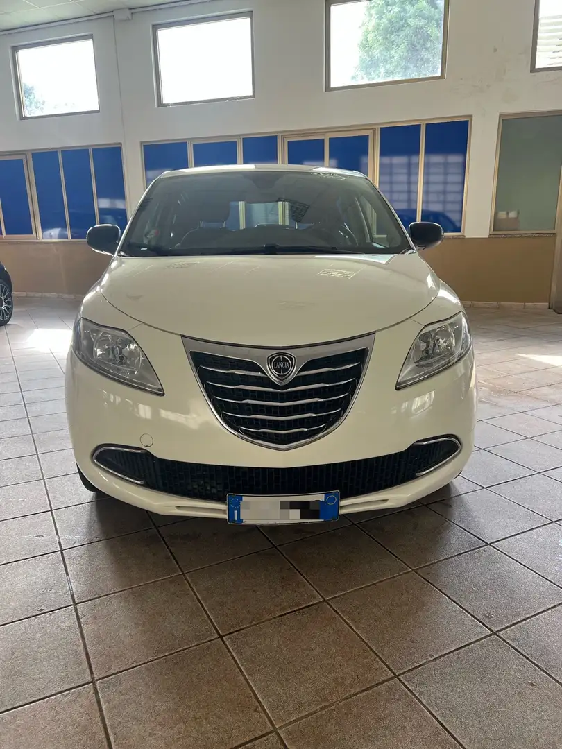 Lancia Ypsilon 1.3 mjt Silver s&s 95cv - 1