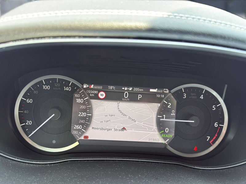 Jaguar E-Pace P300e AWD R-Dynamic S 1.Hand Bluetooth Navi — photo 9