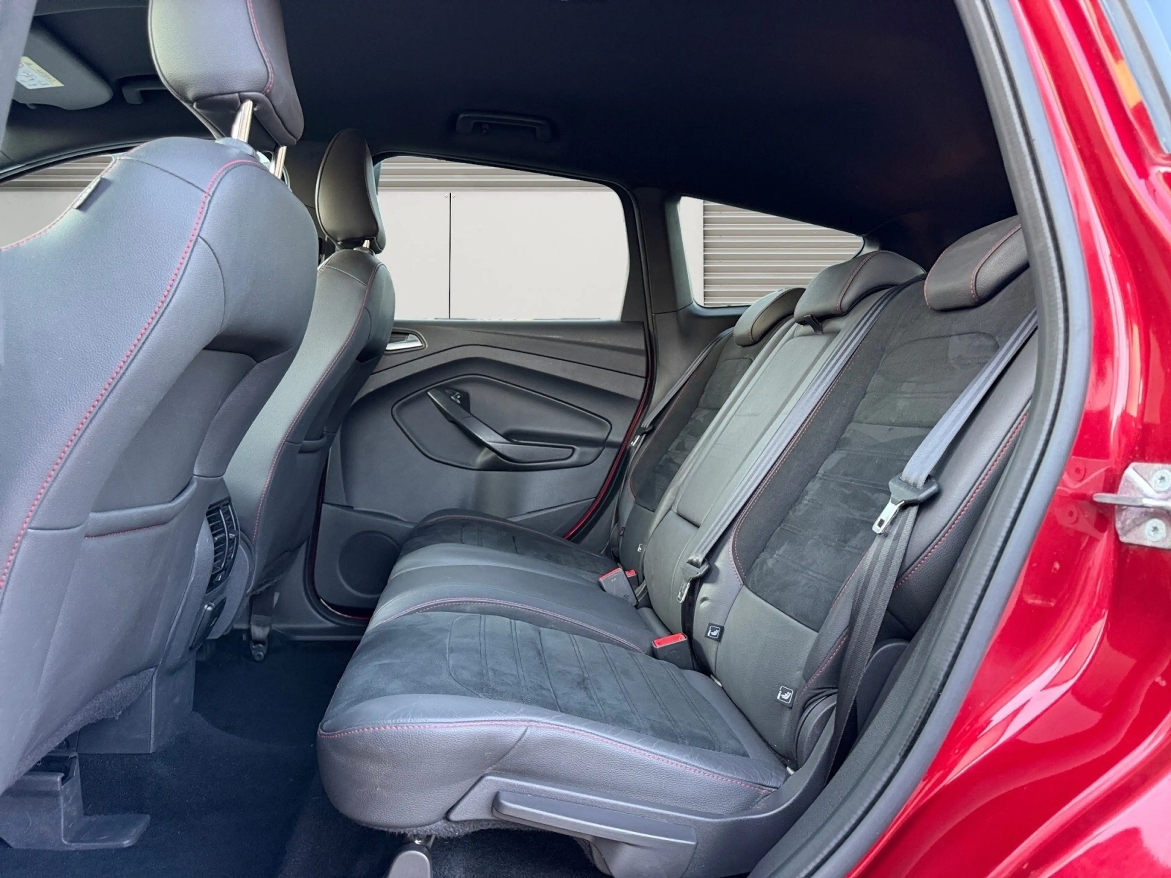 Ford Kuga Kuga 1.5i ST Line / GARANTIE / AIRCO / LED / NAVI / — photo 11