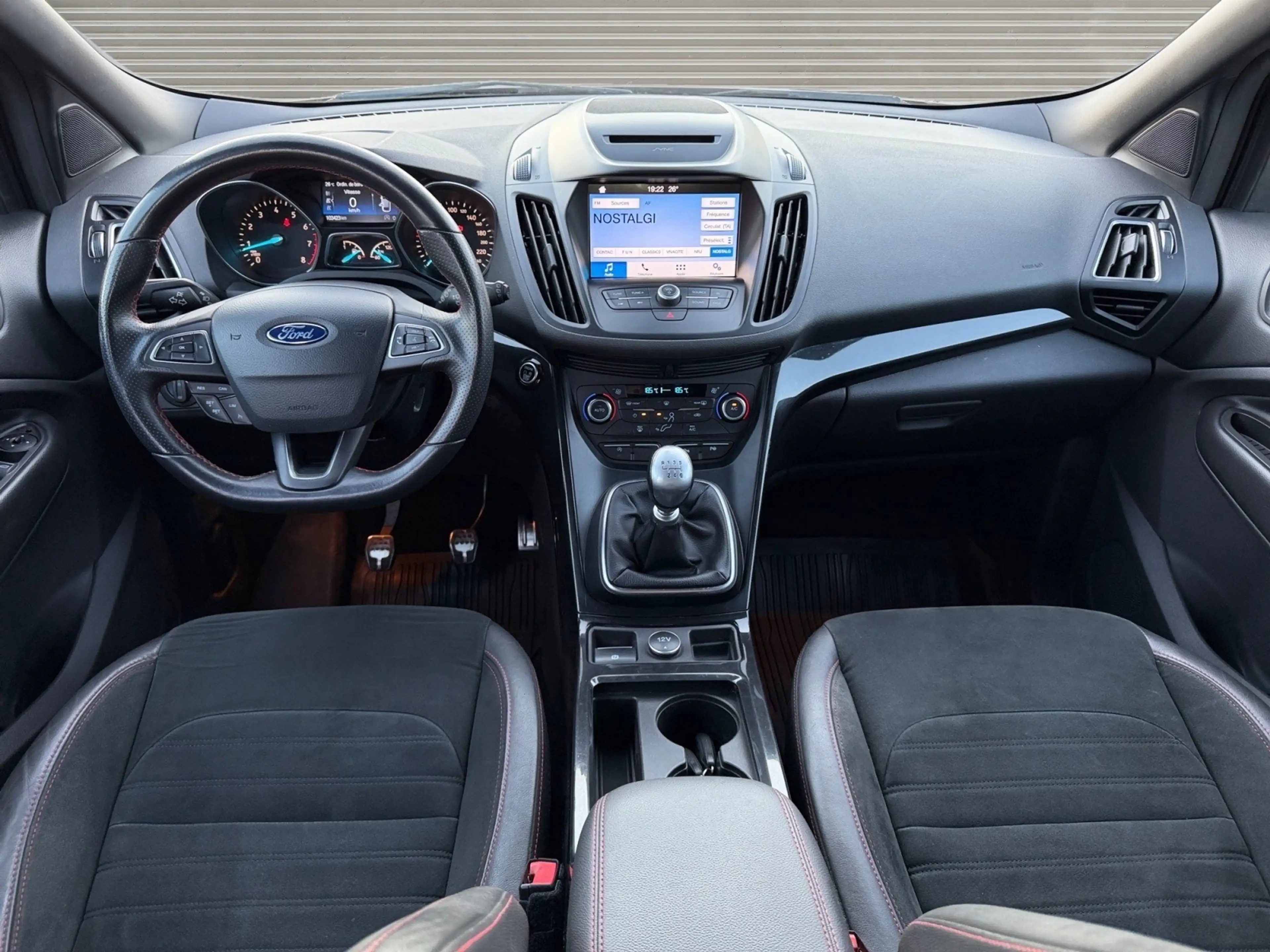 Ford Kuga Kuga 1.5i ST Line / GARANTIE / AIRCO / LED / NAVI / — photo 12