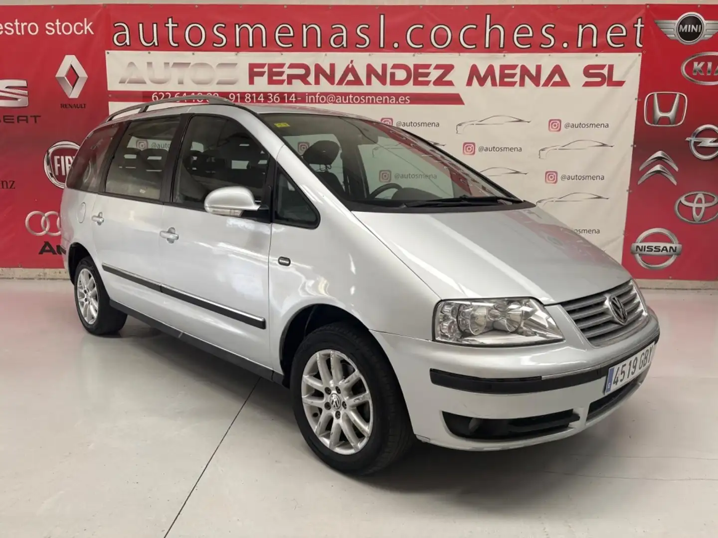 Volkswagen Sharan 2.0TDI Trendline Gris - 1