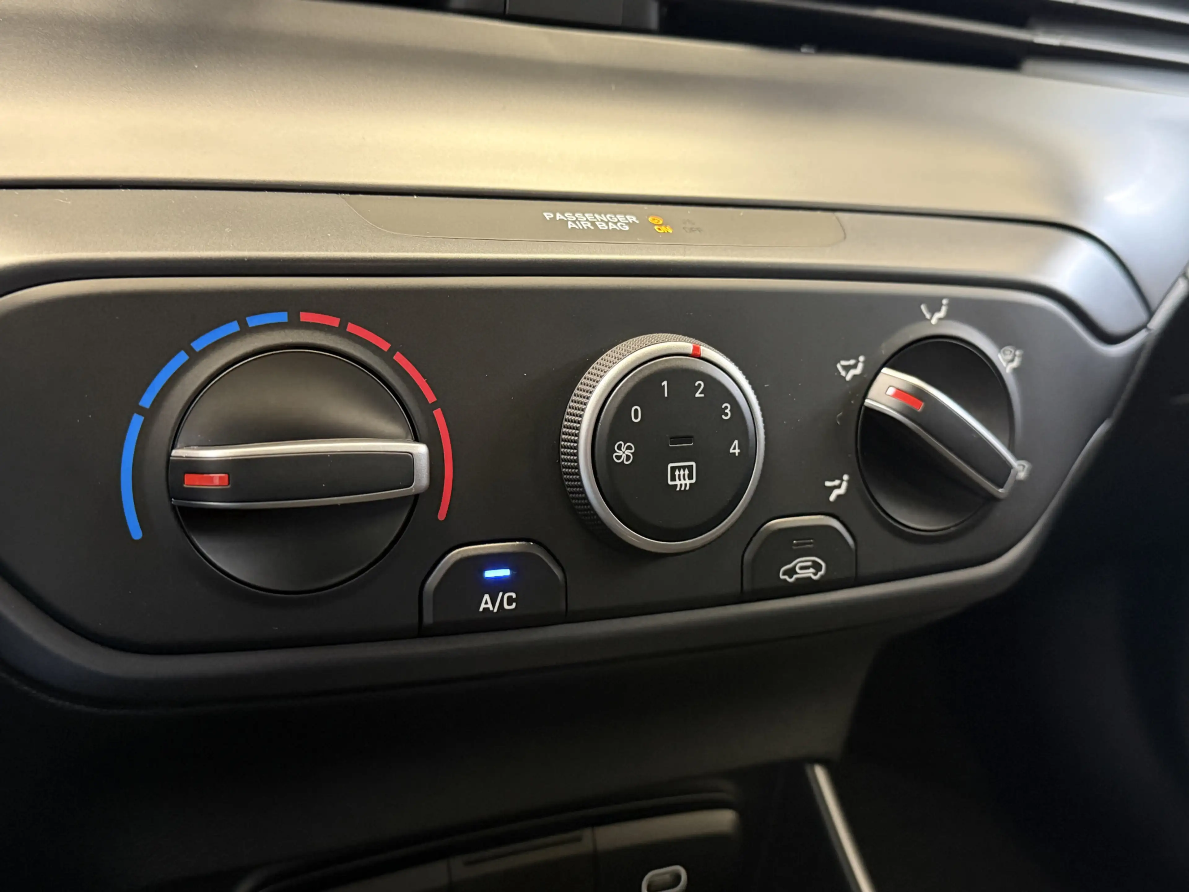 Hyundai i20 1.2 MPI i-Motion NAVI-CAMERA-LANE ASSIST-CRUISE CO — photo 26