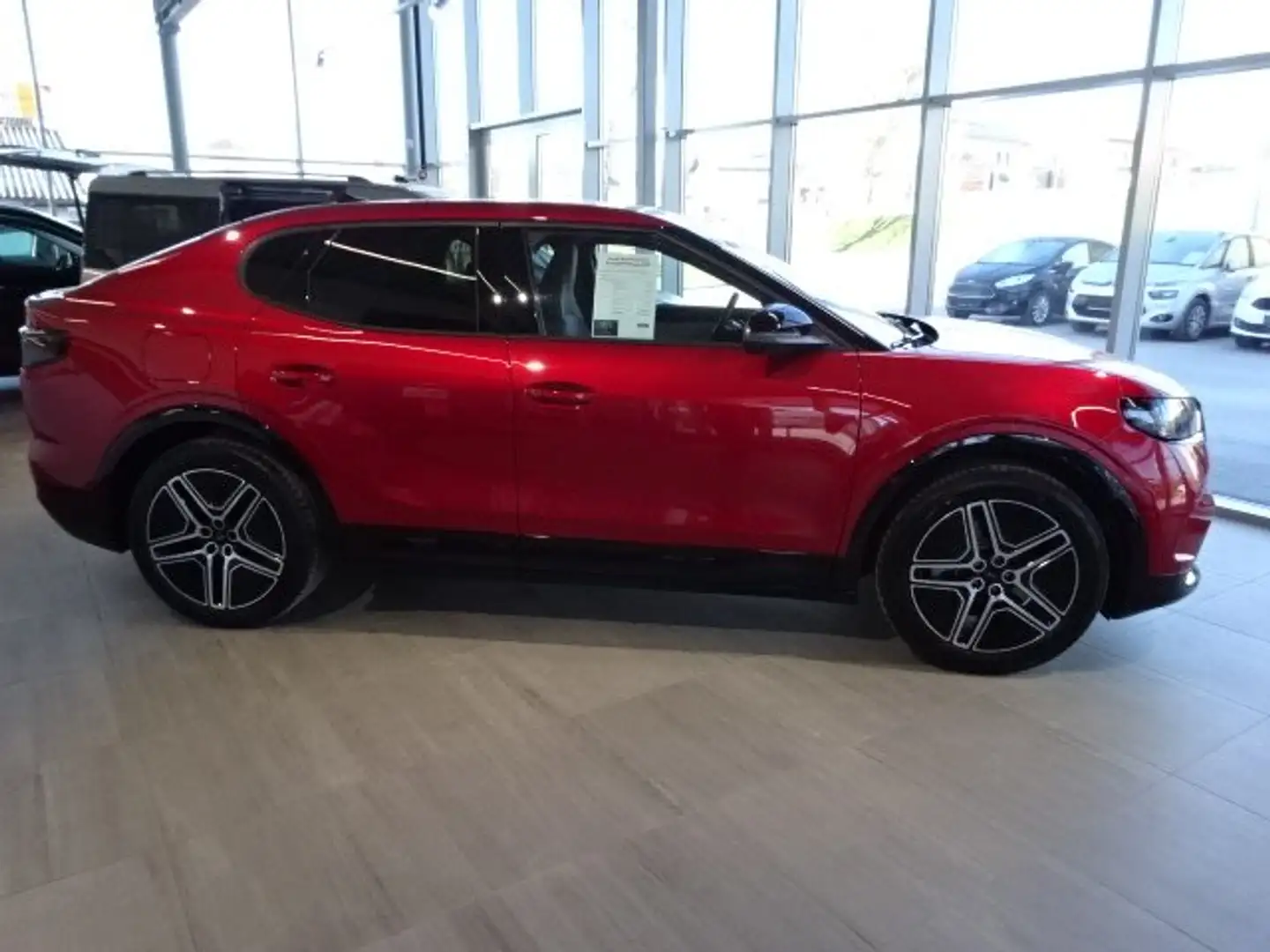 Ford Capri 250kW Dual-Motor AWD Premium Rojo - 1