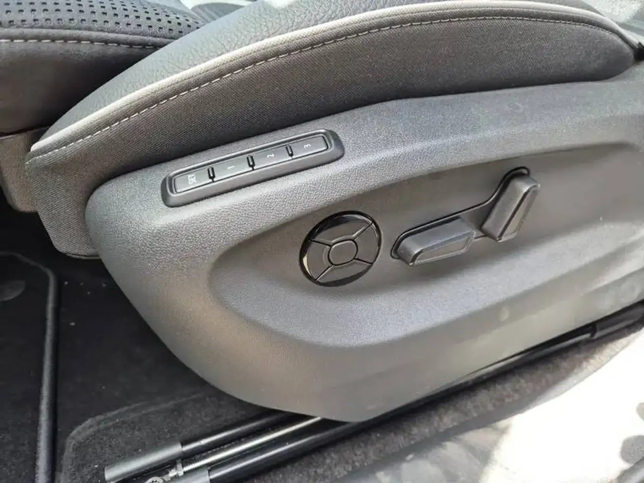 Skoda Kodiaq 1.5 TSI iV DSG Sportline, миниатюра 16