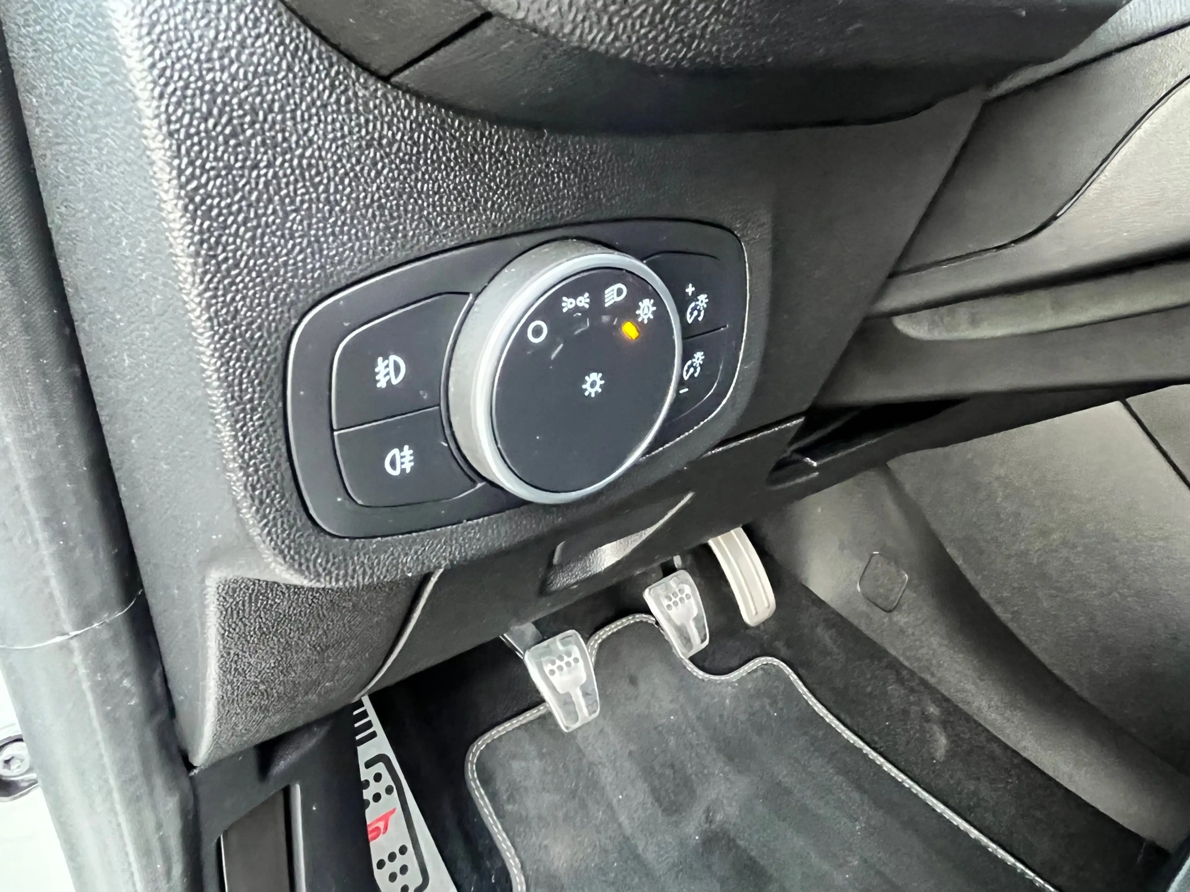 Ford Fiesta 1.5 ST-3 200PK! Panodak,Recaro,Navi,Clima,Cruise,C — photo 18