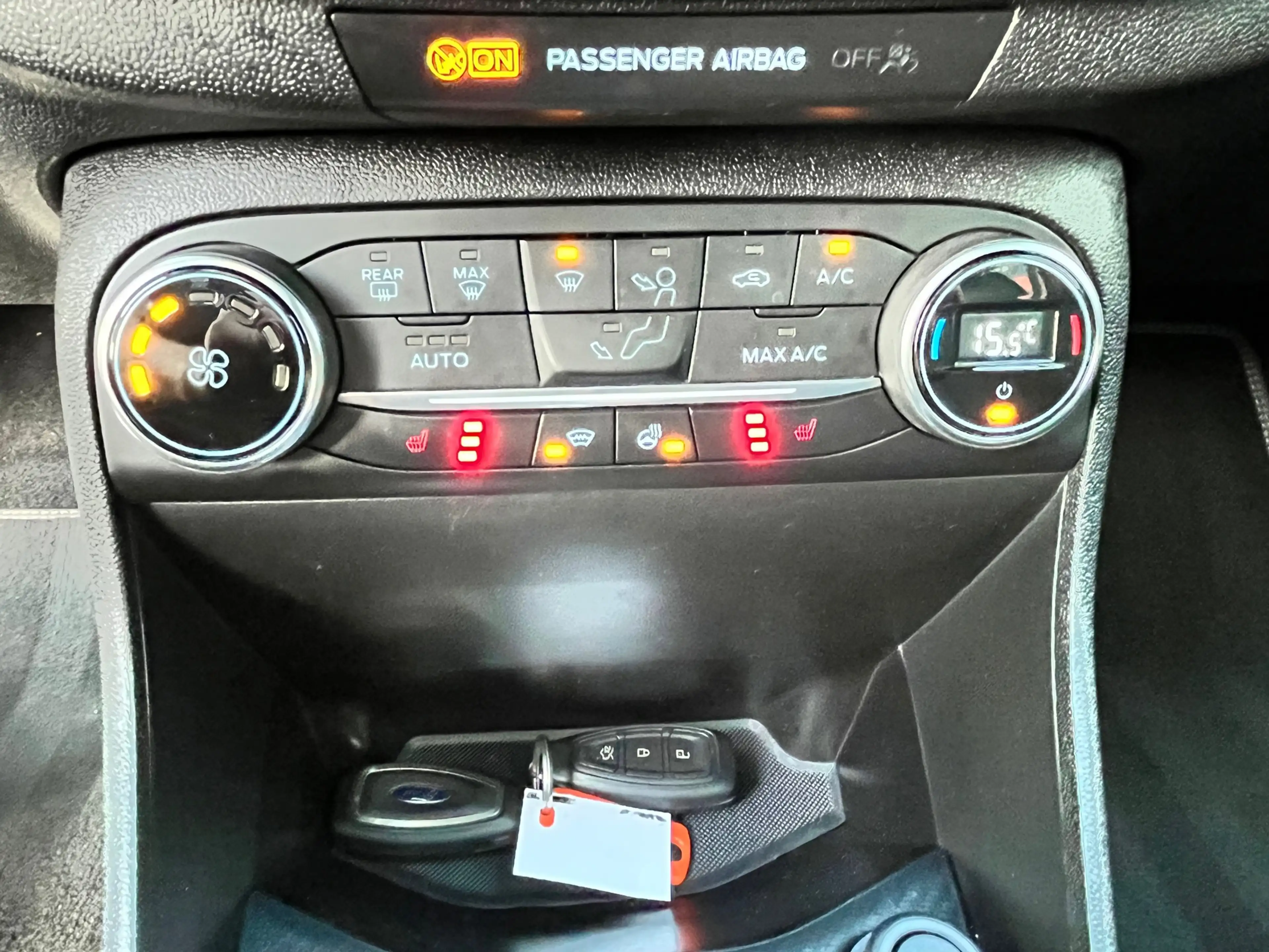 Ford Fiesta 1.5 ST-3 200PK! Panodak,Recaro,Navi,Clima,Cruise,C — photo 30