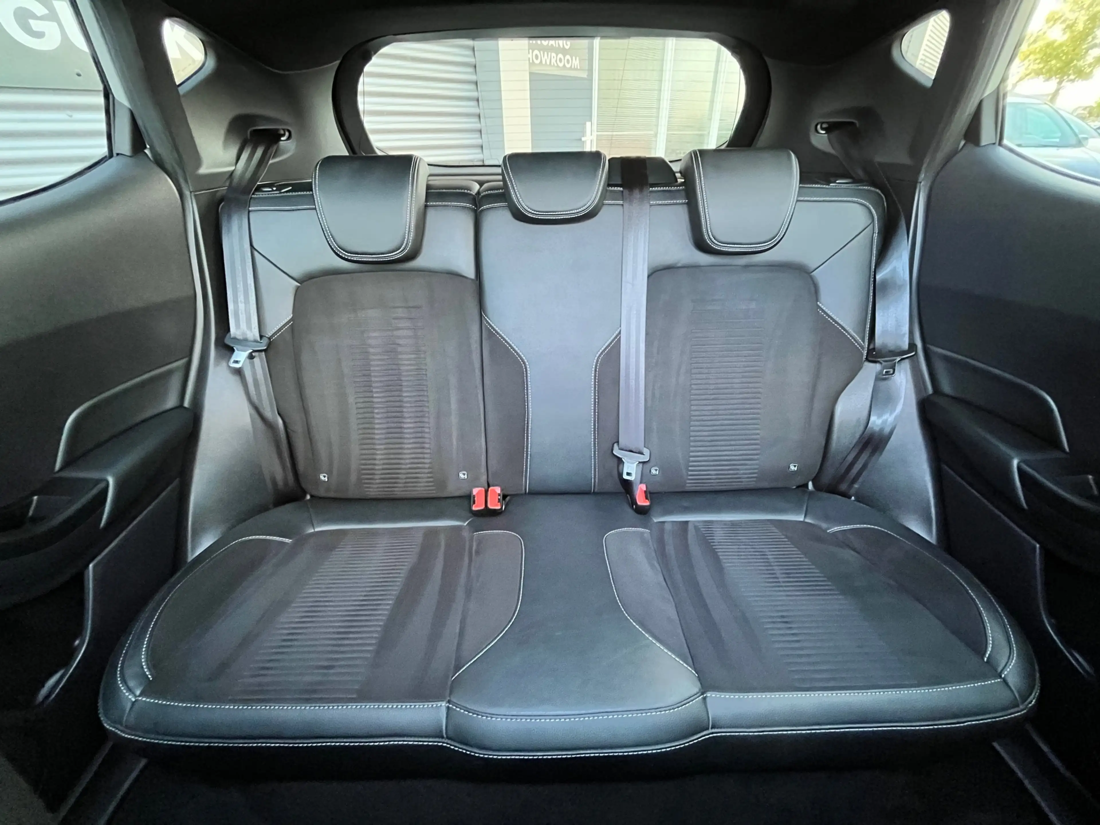 Ford Fiesta 1.5 ST-3 200PK! Panodak,Recaro,Navi,Clima,Cruise,C — photo 14
