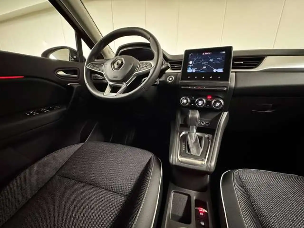 Renault Captur — photo 9