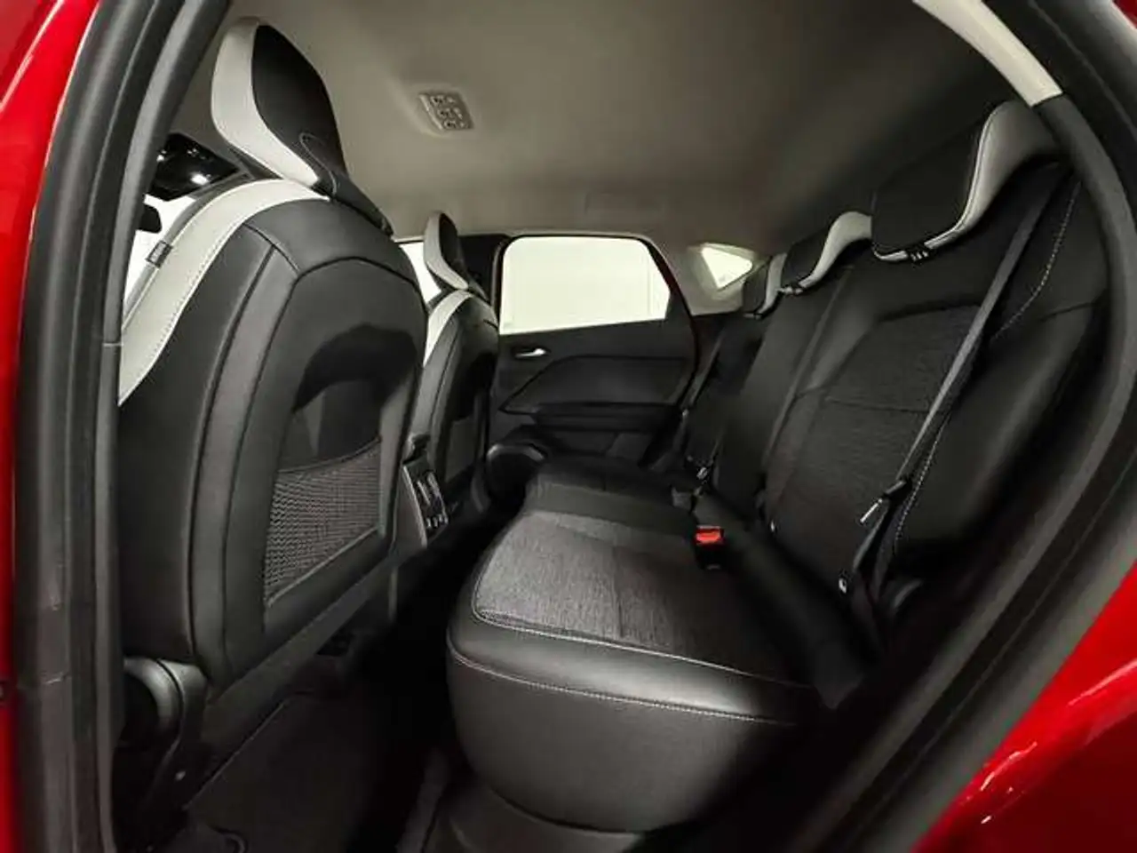 Renault Captur — photo 24