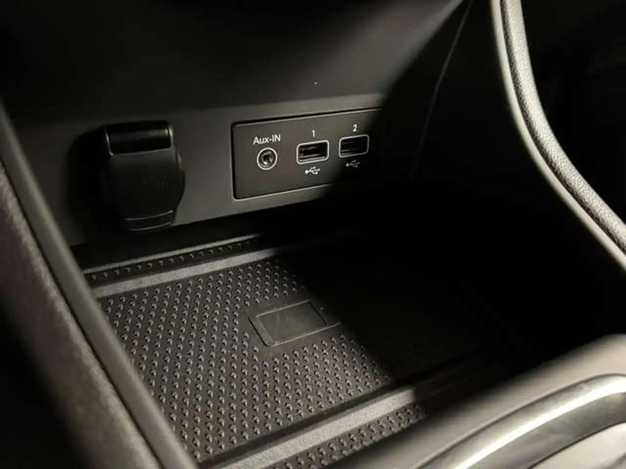 Renault Captur — photo 20