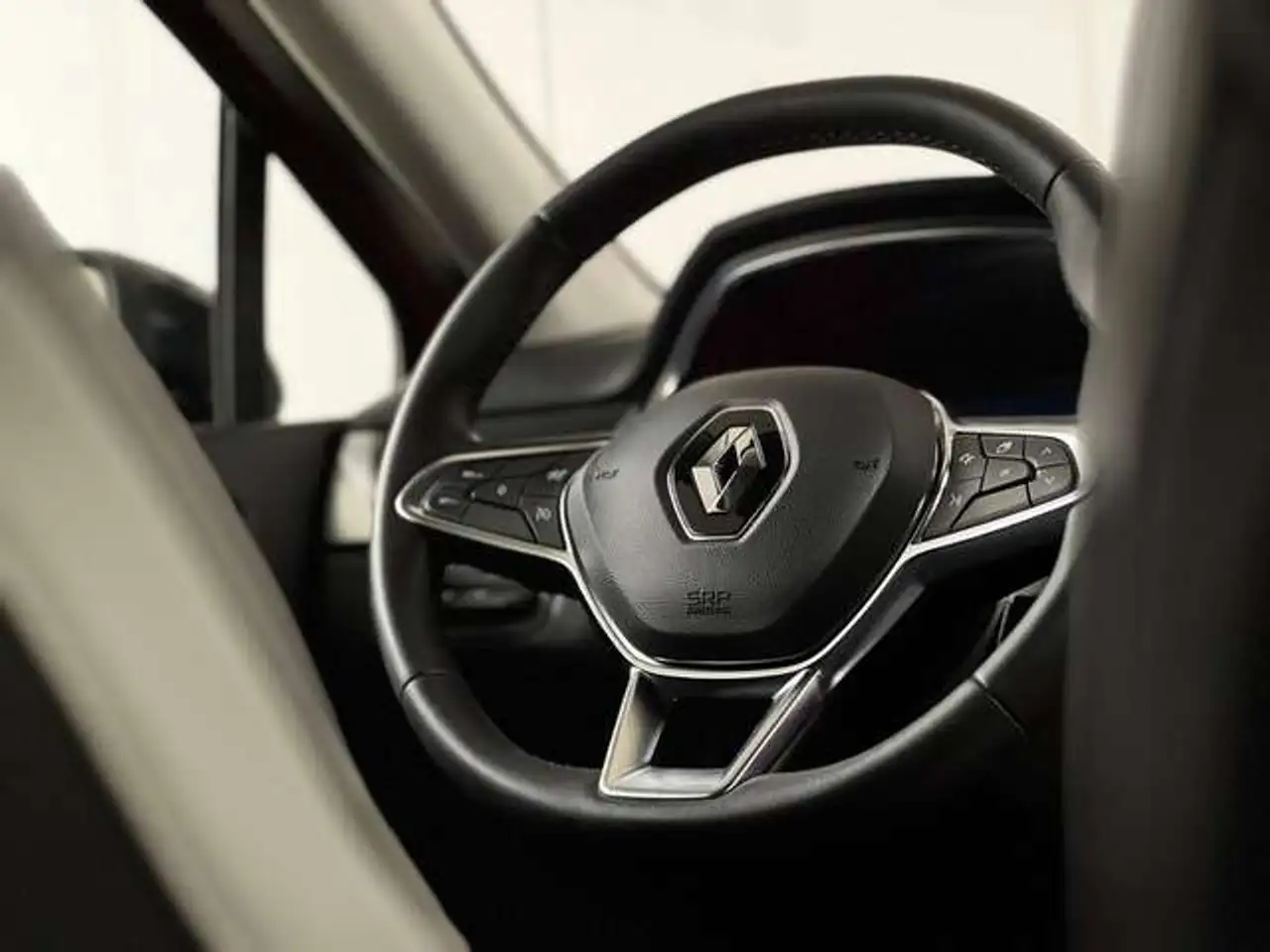 Renault Captur — photo 10
